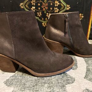 Sofft Leather Brown Ankle Boots